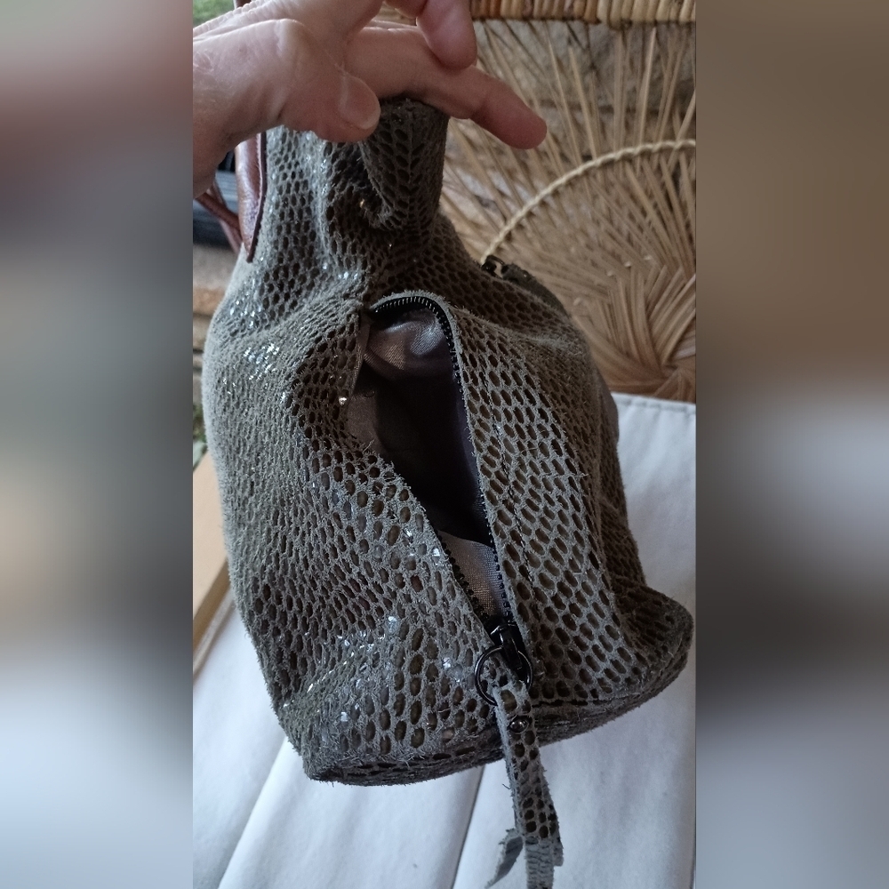 Sorial Gray Snakeskin Textured Shoulder Bag with Brown Handles - Picture 3 of 5